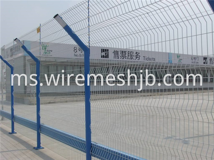 PVC Coated Wire Mesh Fence